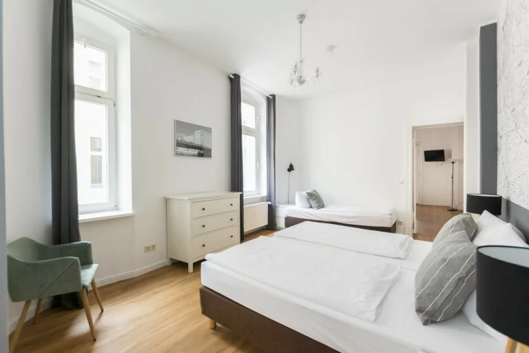 bedrooms in family plus apartment OTA-Berlin